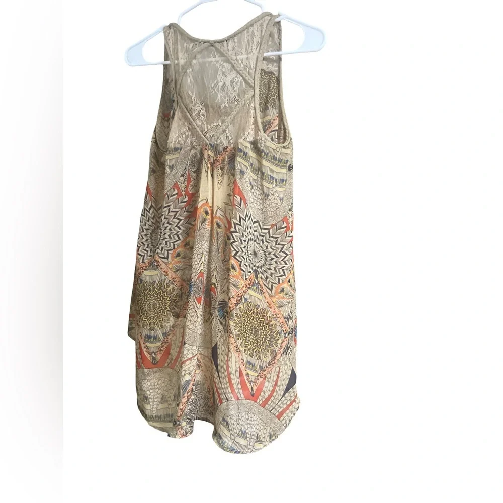 DOE & RAE Flowy Boho Feather Print Top with Rope and lace detailing EUC … - Picture 2 of 10